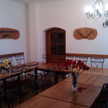 Penzion S Restauraci "U Mlyna Com" 리토벨 외부 사진