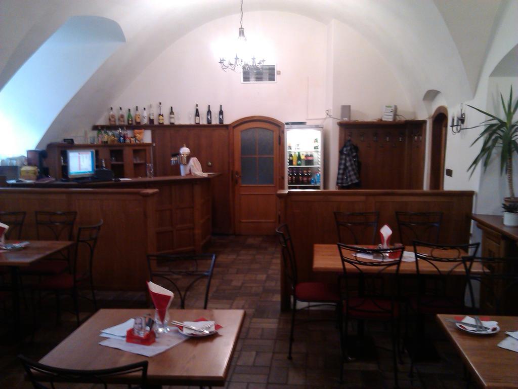 Penzion S Restauraci "U Mlyna Com" 리토벨 외부 사진